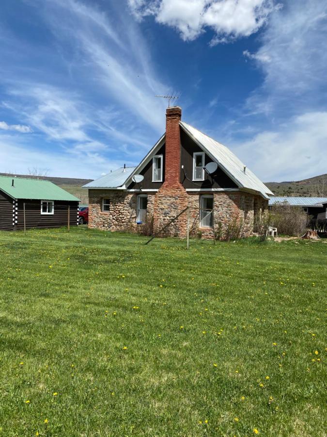 Affittacamere Rolling R Guest Ranch Meeker Esterno foto