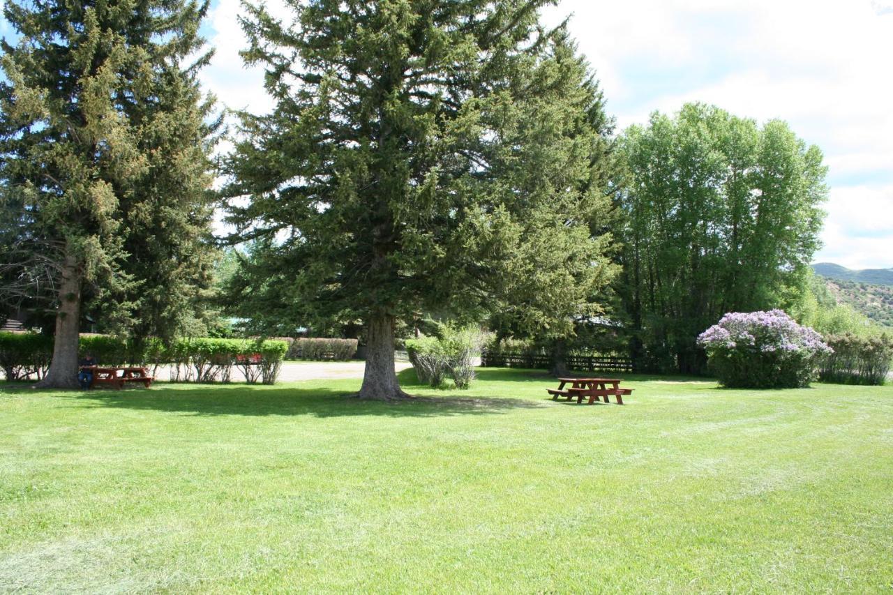 Affittacamere Rolling R Guest Ranch Meeker Esterno foto